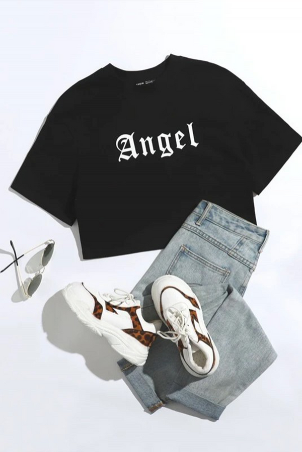 Black Letter Graphic Crop Tee